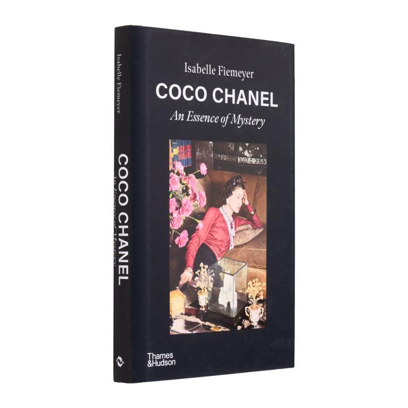 ココ・シャネル ミステリーのエッセンス イザベル・フィエマイ - Photography Book のレビューと価格