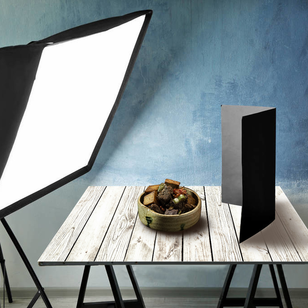 アンティークな本棚の写真背景。古書、ワインキャビネットの写真 - Photography Book のレビューと価格