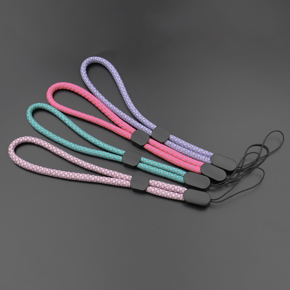 iPhone、USBメモリ、鍵、キーホルダー、カメラ、車のキ - Camera Wrist Strap のレビューと価格